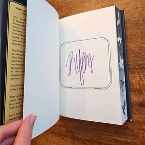 Onyx Storm SIGNED Deluxe Edition